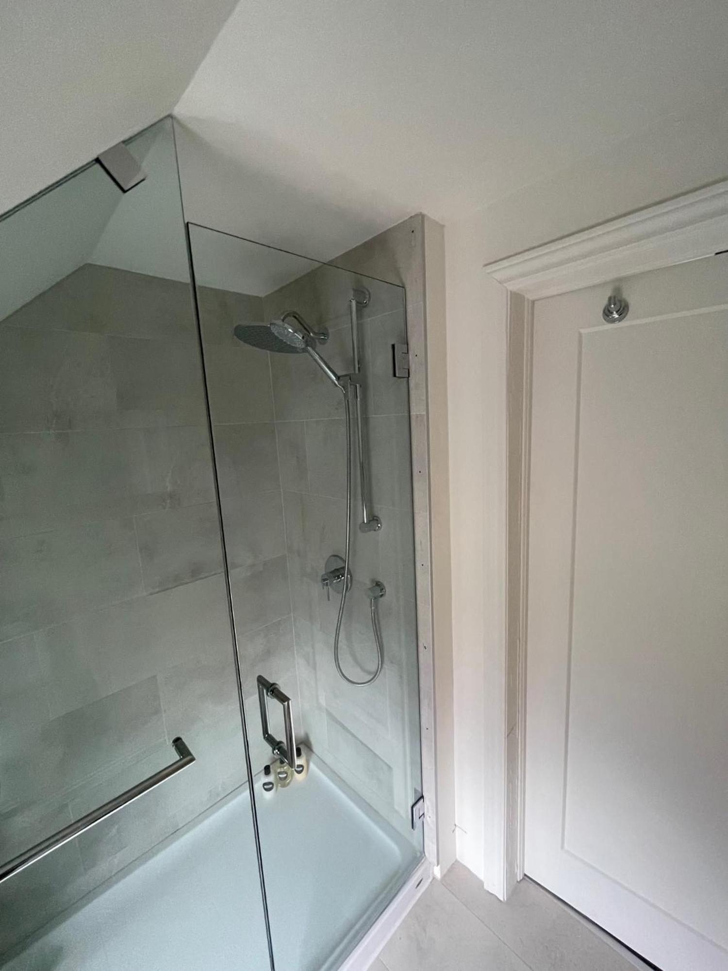 Welcome To The Flats Hotel North Suite Wellington Exteriör bild